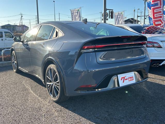 プリウス Ｚ　ドライブレコーダー　ＥＴＣ　クリアランスソナー　レーンアシスト　オートクルーズコントロール　パークアシスト　衝突被害軽減システム　全周囲カメラ　ナビ　ＴＶ　アルミホイール　オートマチックハイビーム（17枚目）