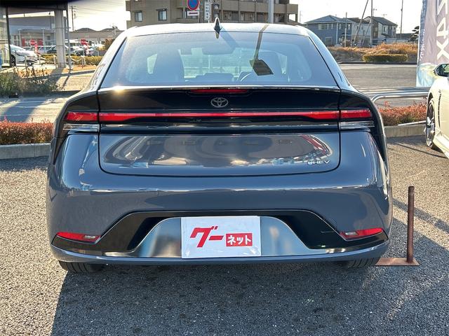 プリウス Ｚ　ドライブレコーダー　ＥＴＣ　クリアランスソナー　レーンアシスト　オートクルーズコントロール　パークアシスト　衝突被害軽減システム　全周囲カメラ　ナビ　ＴＶ　アルミホイール　オートマチックハイビーム（18枚目）