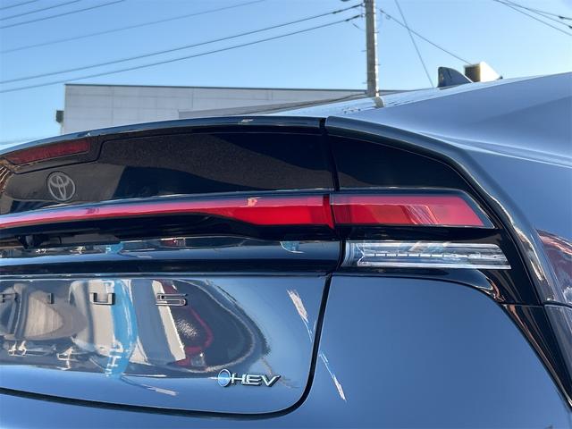プリウス Ｚ　ドライブレコーダー　ＥＴＣ　クリアランスソナー　レーンアシスト　オートクルーズコントロール　パークアシスト　衝突被害軽減システム　全周囲カメラ　ナビ　ＴＶ　アルミホイール　オートマチックハイビーム（21枚目）