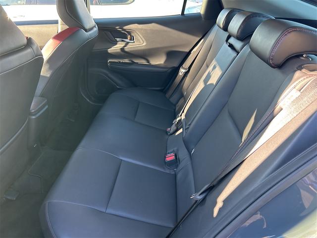 プリウス Ｚ　ドライブレコーダー　ＥＴＣ　クリアランスソナー　レーンアシスト　オートクルーズコントロール　パークアシスト　衝突被害軽減システム　全周囲カメラ　ナビ　ＴＶ　アルミホイール　オートマチックハイビーム（32枚目）