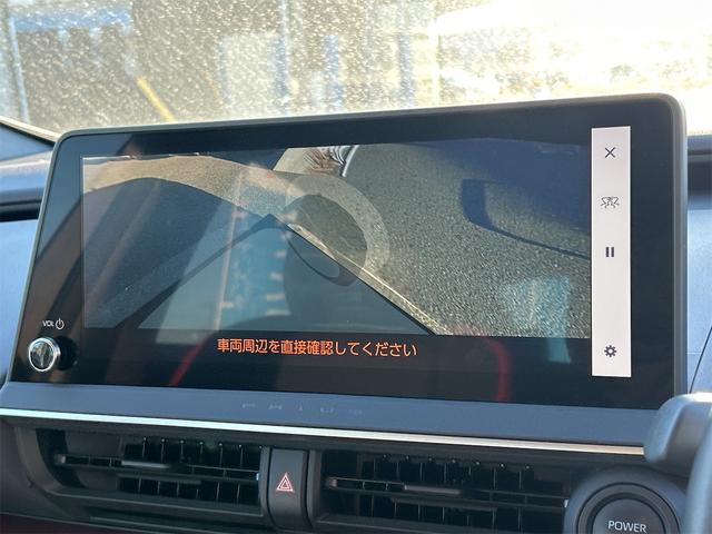プリウス Ｚ　ドライブレコーダー　ＥＴＣ　クリアランスソナー　レーンアシスト　オートクルーズコントロール　パークアシスト　衝突被害軽減システム　全周囲カメラ　ナビ　ＴＶ　アルミホイール　オートマチックハイビーム（42枚目）