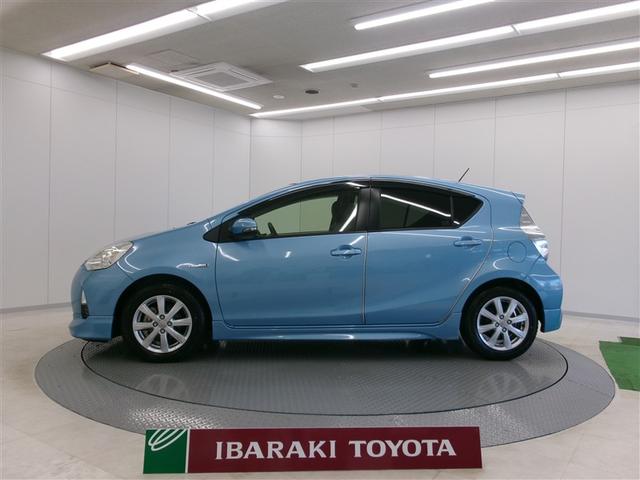 アクア Ｇ　ナビ装備　デュアルエアバック　パワーウィンドウ　ＡＴエアコン　ＡＢＳ　パワーステアリング　アルミ　運転席エアバッグ　メモリーナビゲーション（2枚目）