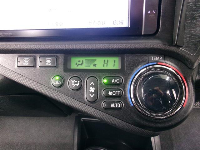 アクア Ｇ　ナビ装備　デュアルエアバック　パワーウィンドウ　ＡＴエアコン　ＡＢＳ　パワーステアリング　アルミ　運転席エアバッグ　メモリーナビゲーション（8枚目）