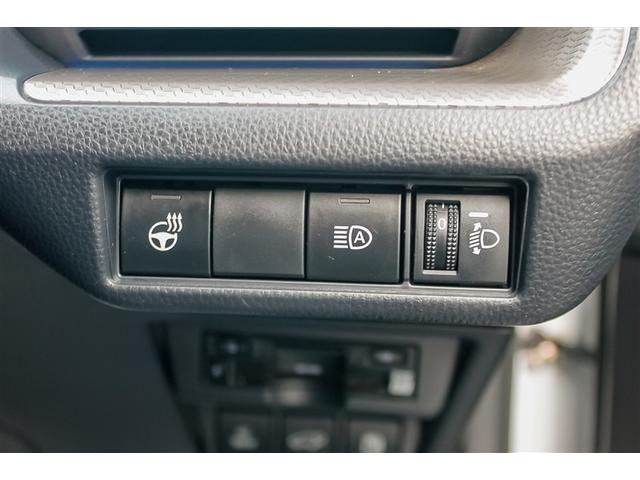 プリウス Ｚ　リアカメラ　プリクラッシュ　本革　ＬＥＤランプ　アルミホイール　ＡＣ　運転席エアバッグ　パワーウインドウ　ＡＢＳ　パワステ　助手席エアバッグ（17枚目）