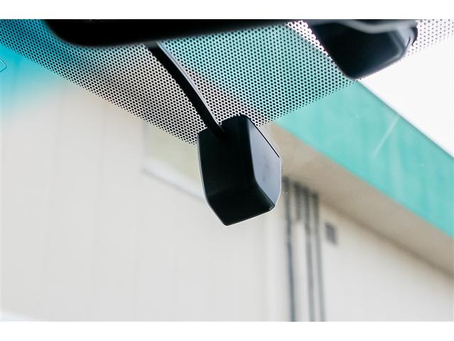 ヴェルファイア ２．４Ｚ　ゴールデンアイズＩＩ　リヤカメラ　ＥＴＣ付　ＤＶＤ再生機能　ナビＴＶ　盗難防止システム　デュアルエアコン　オートクルーズコントロール　地デジフルセグ　３列シート　ＨＤＤナビ　ＡＢＳ　オートエアコン　アルミホイール（16枚目）