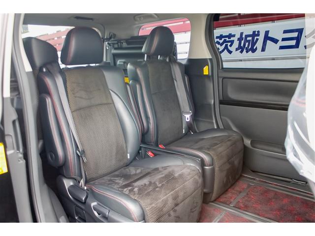 ヴェルファイア ２．４Ｚ　ゴールデンアイズＩＩ　リヤカメラ　ＥＴＣ付　ＤＶＤ再生機能　ナビＴＶ　盗難防止システム　デュアルエアコン　オートクルーズコントロール　地デジフルセグ　３列シート　ＨＤＤナビ　ＡＢＳ　オートエアコン　アルミホイール（18枚目）