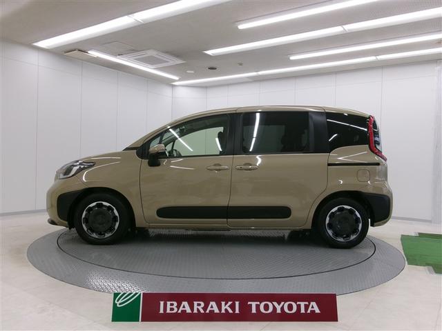 シエンタ ハイブリッドＺ　ＴＳＳ　エアバック　キーレスエントリー　ナビＴＶ　イモビライザー　バックモニター　ＬＥＤヘッドライト　ＥＴＣ車載器　横滑り防止　スマートキー　オートエアコン　サイドエアバッグ　ＷＳＲＳ　３列シート（2枚目）