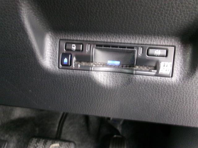 シエンタ ハイブリッドＺ　ＴＳＳ　エアバック　キーレスエントリー　ナビＴＶ　イモビライザー　バックモニター　ＬＥＤヘッドライト　ＥＴＣ車載器　横滑り防止　スマートキー　オートエアコン　サイドエアバッグ　ＷＳＲＳ　３列シート（9枚目）