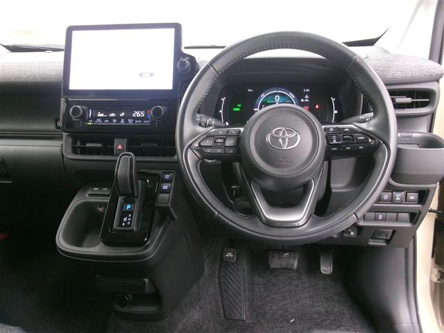 シエンタ ハイブリッドＺ　ＴＳＳ　エアバック　キーレスエントリー　ナビＴＶ　イモビライザー　バックモニター　ＬＥＤヘッドライト　ＥＴＣ車載器　横滑り防止　スマートキー　オートエアコン　サイドエアバッグ　ＷＳＲＳ　３列シート（12枚目）