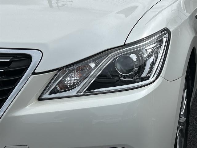 クラウンハイブリッド ロイヤルサルーン　ＥＴＣ　オートクルーズコントロール　バックカメラ　ナビ　ＴＶ　アルミホイール　オートライト　ＨＩＤ　ＣＶＴ　シートヒーター　スマートキー　アイドリングストップ　電動格納ミラー　盗難防止システム（34枚目）