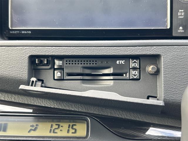 今では必需品のＥＴＣも付いております。高速道路での出入りもスムーズ。渋滞緩和にもなりエコにも繋がります。