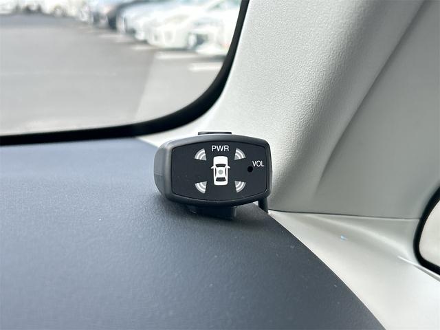 【コーナーセンサー】駐車時など障害物をセンサーが察知しアラームで教えてくれます！あると便利な装備です☆