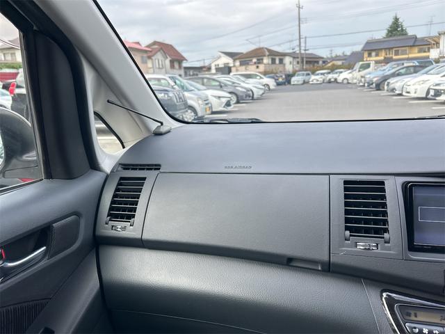 ご覧頂きまして誠に有難うございます！！是非ご来店して頂き、実際にご覧になって頂ければと思います。お客様からのご連絡をスタッフ一同、心よりお待ちしております