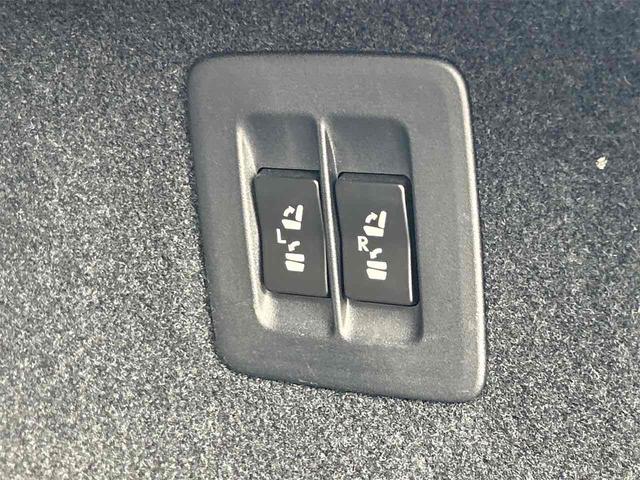 ＲＸ ＲＸ４５０ｈ　バージョンＬ　４ＷＤ　ドライブレコーダー　バックカメラ　オートクルーズコントロール　レーンアシスト　パワーシート　衝突被害軽減システム　ナビ　ＴＶ　オートマチックハイビーム（38枚目）