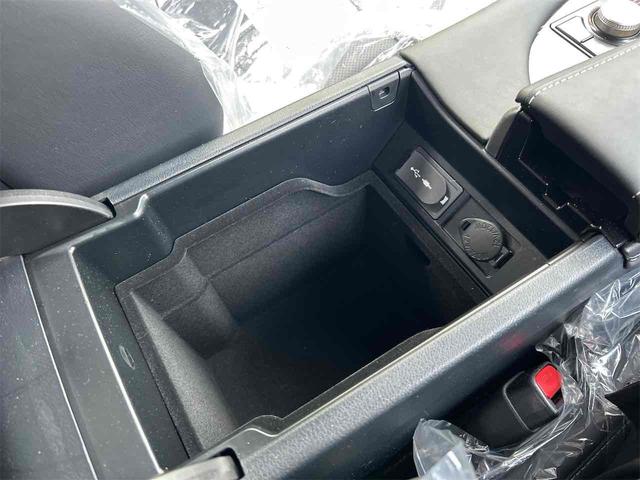 ＲＸ ＲＸ４５０ｈ　バージョンＬ　４ＷＤ　ドライブレコーダー　バックカメラ　オートクルーズコントロール　レーンアシスト　パワーシート　衝突被害軽減システム　ナビ　ＴＶ　オートマチックハイビーム（61枚目）