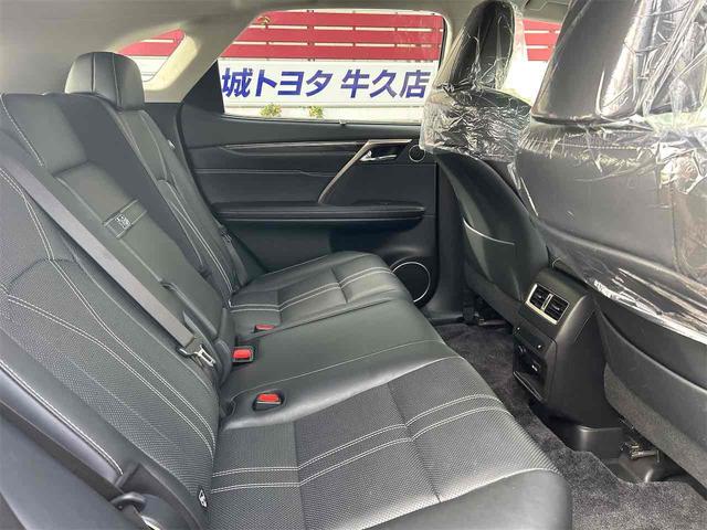 ＲＸ ＲＸ４５０ｈ　バージョンＬ　４ＷＤ　ドライブレコーダー　バックカメラ　オートクルーズコントロール　レーンアシスト　パワーシート　衝突被害軽減システム　ナビ　ＴＶ　オートマチックハイビーム（74枚目）