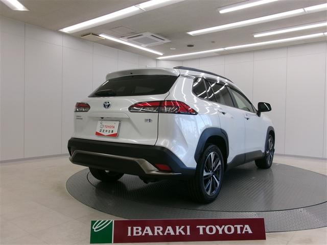 カローラクロス ハイブリッド　Ｚ　本革シート　衝突軽減Ｂ　Ｂモニター　ＬＥＤ　ＡＣ　パワステ　アルミ　エアバッグ　ＡＢＳ　パワーウィンドウ　サイドＳＲＳ（3枚目）