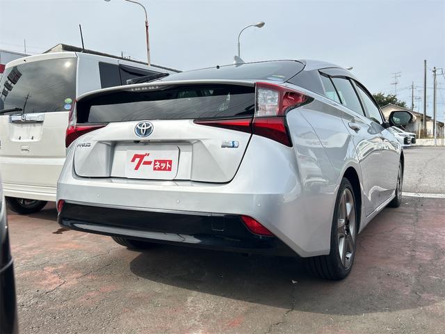 プリウス Sツーリングセレクション ETC クリアランスソナー レーンアシスト オートクルーズコントロール 衝突被害軽減システム バックカメラ ナビ TV アルミホイール オートマチックハイビーム オートライト LEDヘッドランプ(17枚目)