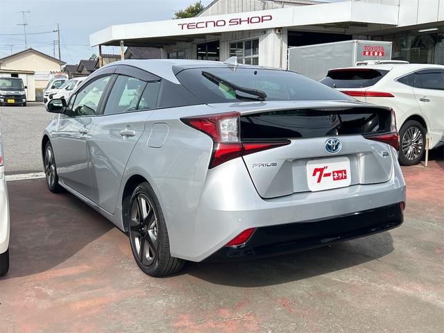 プリウス Sツーリングセレクション ETC クリアランスソナー レーンアシスト オートクルーズコントロール 衝突被害軽減システム バックカメラ ナビ TV アルミホイール オートマチックハイビーム オートライト LEDヘッドランプ(18枚目)