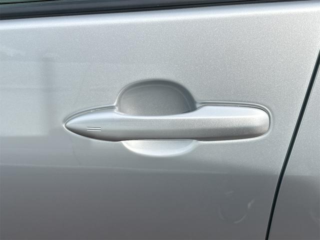 プリウス Sツーリングセレクション ETC クリアランスソナー レーンアシスト オートクルーズコントロール 衝突被害軽減システム バックカメラ ナビ TV アルミホイール オートマチックハイビーム オートライト LEDヘッドランプ(29枚目)