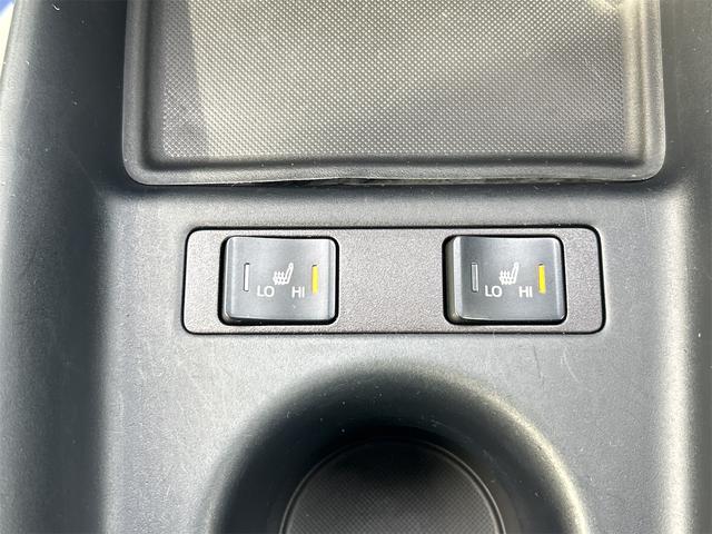 プリウス Sツーリングセレクション ETC クリアランスソナー レーンアシスト オートクルーズコントロール 衝突被害軽減システム バックカメラ ナビ TV アルミホイール オートマチックハイビーム オートライト LEDヘッドランプ(42枚目)