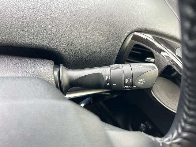 プリウス Sツーリングセレクション ETC クリアランスソナー レーンアシスト オートクルーズコントロール 衝突被害軽減システム バックカメラ ナビ TV アルミホイール オートマチックハイビーム オートライト LEDヘッドランプ(46枚目)