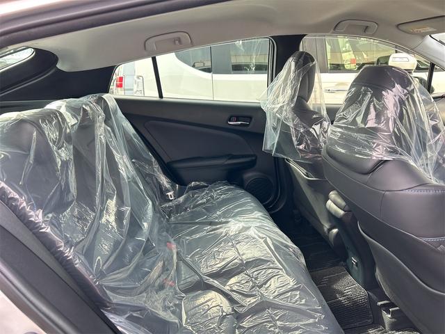 プリウス Sツーリングセレクション ETC クリアランスソナー レーンアシスト オートクルーズコントロール 衝突被害軽減システム バックカメラ ナビ TV アルミホイール オートマチックハイビーム オートライト LEDヘッドランプ(52枚目)