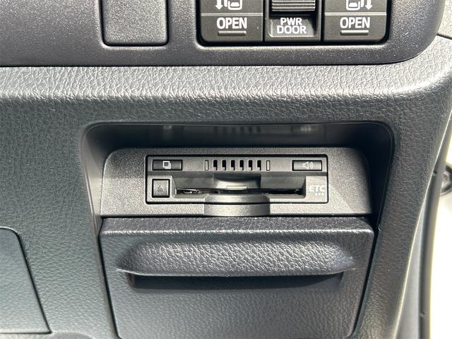 ノア Ｓｉ　ダブルバイビー　ＥＴＣ　バックカメラ　ナビ　ＴＶ　オートクルーズコントロール　レーンアシスト　衝突被害軽減システム　両側電動スライドドア　オートマチックハイビーム　オートライト　ＬＥＤヘッドランプ　スマートキー（9枚目）