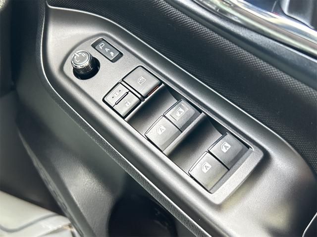 ノア Ｓｉ　ダブルバイビー　ＥＴＣ　バックカメラ　ナビ　ＴＶ　オートクルーズコントロール　レーンアシスト　衝突被害軽減システム　両側電動スライドドア　オートマチックハイビーム　オートライト　ＬＥＤヘッドランプ　スマートキー（10枚目）