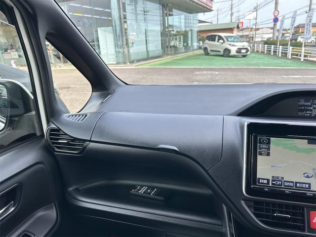 ノア Ｓｉ　ダブルバイビー　ＥＴＣ　バックカメラ　ナビ　ＴＶ　オートクルーズコントロール　レーンアシスト　衝突被害軽減システム　両側電動スライドドア　オートマチックハイビーム　オートライト　ＬＥＤヘッドランプ　スマートキー（36枚目）
