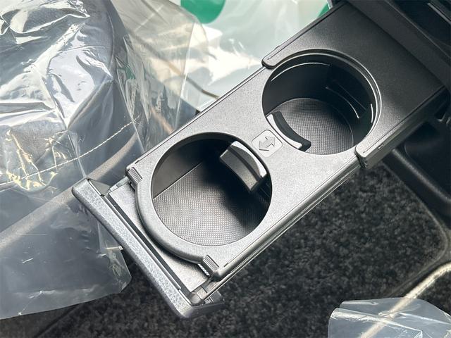 ノア Ｓｉ　ダブルバイビー　ＥＴＣ　バックカメラ　ナビ　ＴＶ　オートクルーズコントロール　レーンアシスト　衝突被害軽減システム　両側電動スライドドア　オートマチックハイビーム　オートライト　ＬＥＤヘッドランプ　スマートキー（41枚目）