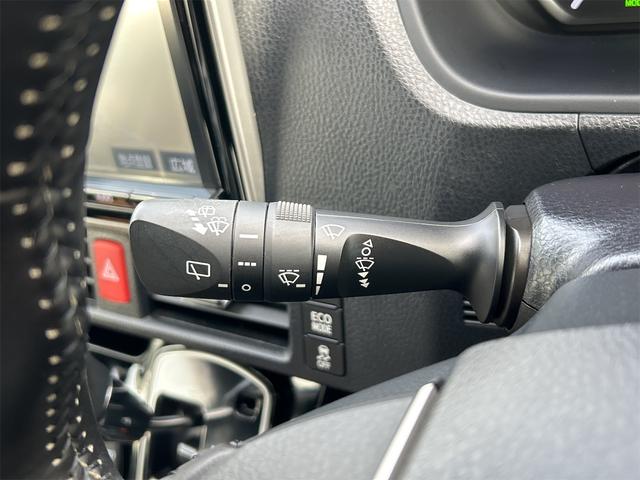 ノア Ｓｉ　ダブルバイビー　ＥＴＣ　バックカメラ　ナビ　ＴＶ　オートクルーズコントロール　レーンアシスト　衝突被害軽減システム　両側電動スライドドア　オートマチックハイビーム　オートライト　ＬＥＤヘッドランプ　スマートキー（45枚目）