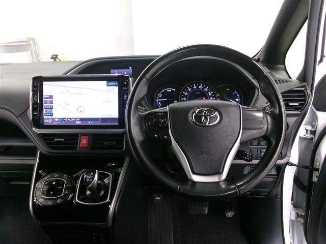 ヴォクシー ハイブリッドＺＳ　煌ＩＩ　電動両側スライドドア　ドライブレコーダ　パワーステアリング　ＤＶＤ再生可　リアクーラー　スマキー　地デジＴＶ　ＡＵＸ　横滑防止　Ｗエアバック　ＡＡＣ　ＬＥＤランプ　エアバッグ　ナビＴＶ　盗難防止装置（8枚目）