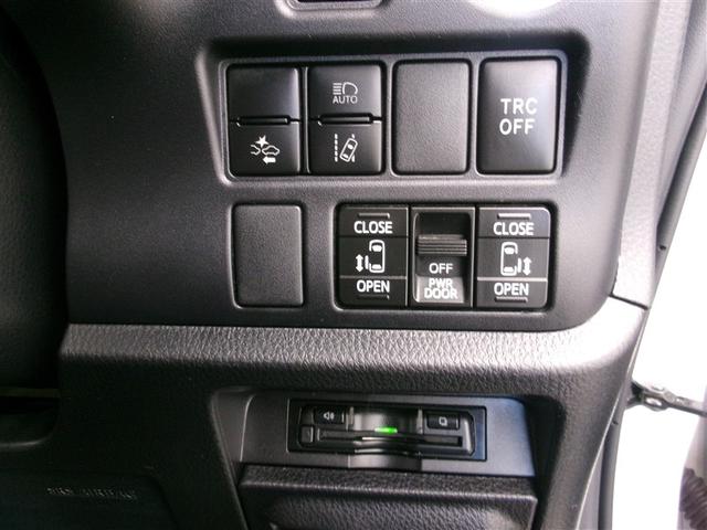 ヴォクシー ハイブリッドＺＳ　煌ＩＩ　電動両側スライドドア　ドライブレコーダ　パワーステアリング　ＤＶＤ再生可　リアクーラー　スマキー　地デジＴＶ　ＡＵＸ　横滑防止　Ｗエアバック　ＡＡＣ　ＬＥＤランプ　エアバッグ　ナビＴＶ　盗難防止装置（12枚目）