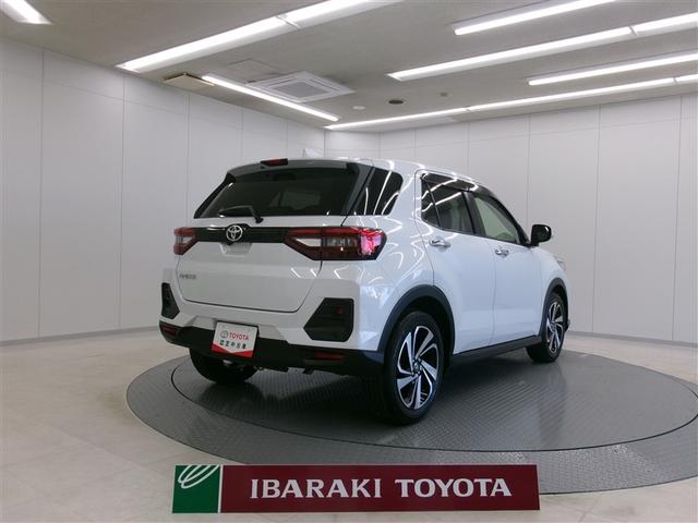 ライズ Ｚ　衝突回避システム　メディアプレイヤー接続　スマートキ－　リヤカメラ　アルミホイール　ＬＥＤライト　オートエアコン　横滑り防止機能　キーフリー　パワーウインドウ　エアバッグ　カーテンエアバック　ＥＴＣ（3枚目）