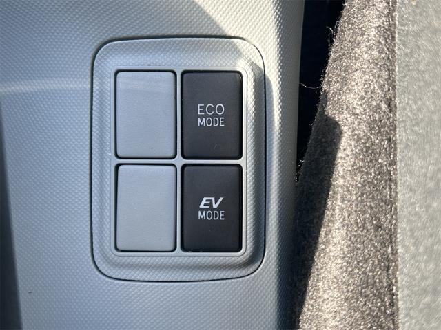 アクア Ｓ　ハイブリッド　バックカメラ　ナビ　ＴＶ　オートライト　スマートキー　電動格納ミラー　ＣＶＴ　衝突安全ボディ　ＣＤ　ＤＶＤ再生　Ｂｌｕｅｔｏｏｔｈ　ＡＢＳ　ＥＳＣ　エアコン　パワーステアリング（9枚目）