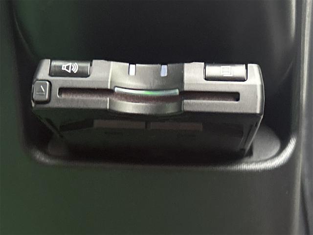 アクア S ETC バックカメラ ナビ TV オートライト LEDヘッドランプ ヘッドライトウォッシャー スマートキー 電動格納ミラー シートヒーター CVT 衝突安全ボディ ABS ESC CD DVD再生(10枚目)