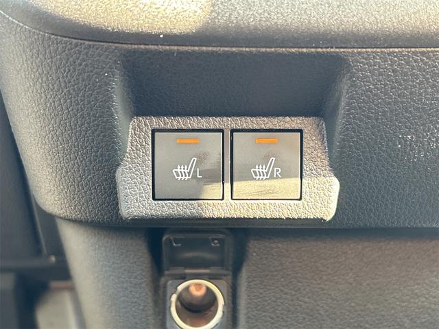 ムーヴキャンバス ストライプスＧ　バックカメラ　両側電動スライドドア　ＴＶ　クリアランスソナー　衝突被害軽減システム　オートライト　ＬＥＤヘッドランプ　スマートキー　アイドリングストップ　電動格納ミラー　シートヒーター　ベンチシート（8枚目）