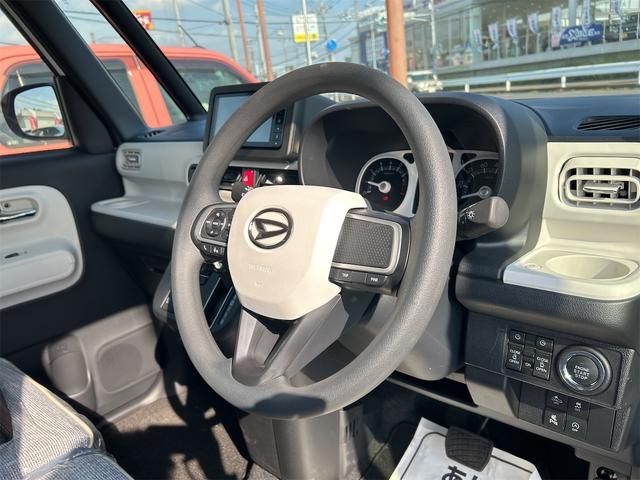 ムーヴキャンバス ストライプスＧ　バックカメラ　両側電動スライドドア　ＴＶ　クリアランスソナー　衝突被害軽減システム　オートライト　ＬＥＤヘッドランプ　スマートキー　アイドリングストップ　電動格納ミラー　シートヒーター　ベンチシート（24枚目）