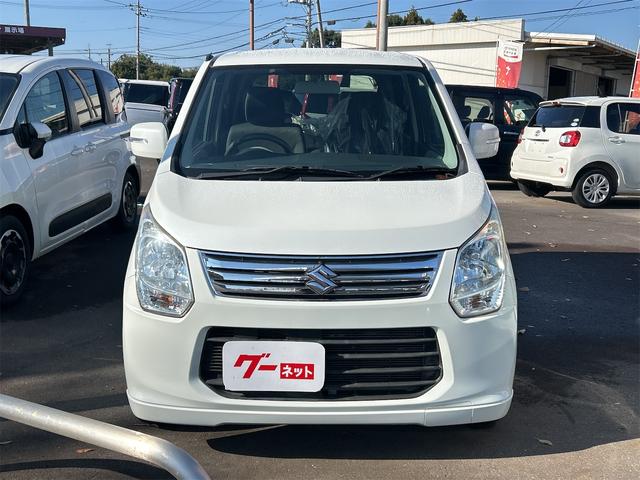 ワゴンＲ ＦＸリミテッド　ＥＴＣ　オートライト　ＨＩＤ　スマートキー　アイドリングストップ　電動格納ミラー　ＣＶＴ　盗難防止システム　ＡＢＳ　ＣＤ　アルミホイール　衝突安全ボディ　エアコン（13枚目）