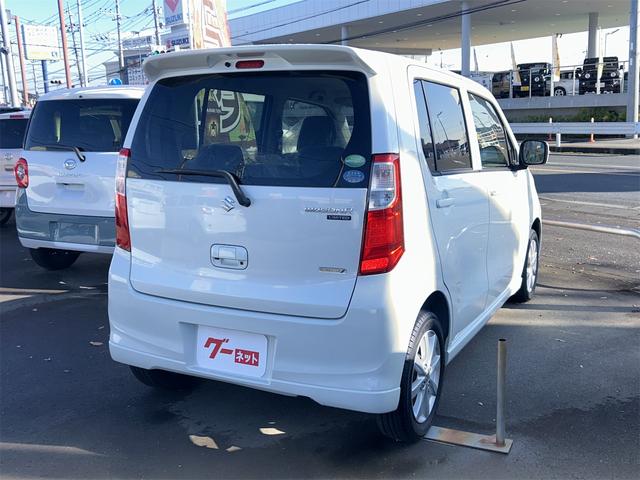ワゴンＲ ＦＸリミテッド　ＥＴＣ　オートライト　ＨＩＤ　スマートキー　アイドリングストップ　電動格納ミラー　ＣＶＴ　盗難防止システム　ＡＢＳ　ＣＤ　アルミホイール　衝突安全ボディ　エアコン（18枚目）