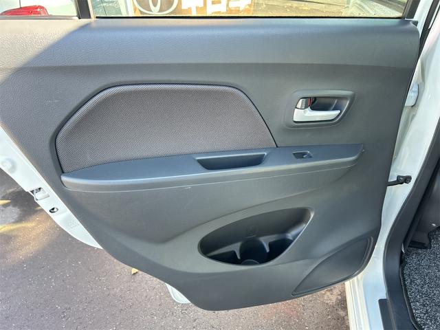 ワゴンＲ ＦＸリミテッド　ＥＴＣ　オートライト　ＨＩＤ　スマートキー　アイドリングストップ　電動格納ミラー　ＣＶＴ　盗難防止システム　ＡＢＳ　ＣＤ　アルミホイール　衝突安全ボディ　エアコン（31枚目）