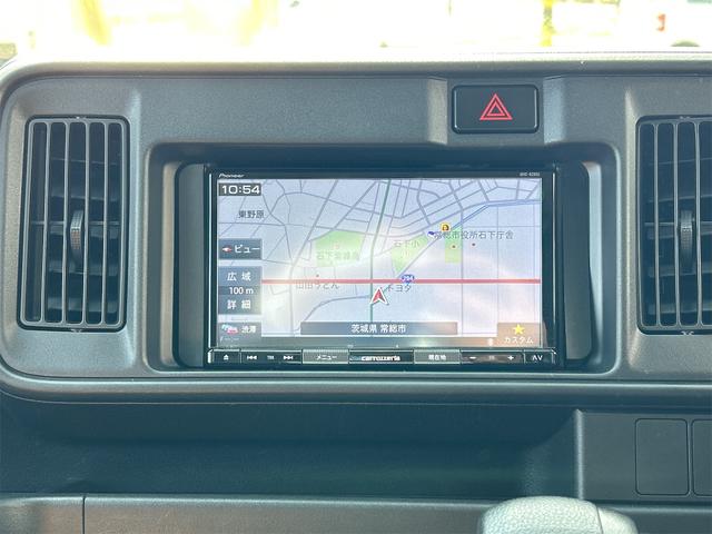 ハイゼットカーゴ ＤＸ　ＳＡＩＩＩ　ＡＴ　衝突被害軽減システム　レーンアシスト　ドライブレコーダー　ナビ　バックカメラ　両側スライドドア　アイドリングストップ　オートマチックハイビーム　ＡＢＳ　ＥＳＣ　エアコン（4枚目）