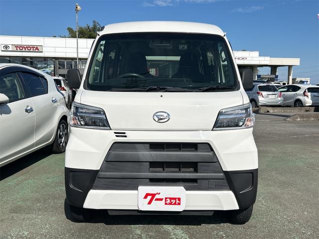 ハイゼットカーゴ ＤＸ　ＳＡＩＩＩ　ＡＴ　衝突被害軽減システム　レーンアシスト　ドライブレコーダー　ナビ　バックカメラ　両側スライドドア　アイドリングストップ　オートマチックハイビーム　ＡＢＳ　ＥＳＣ　エアコン（12枚目）