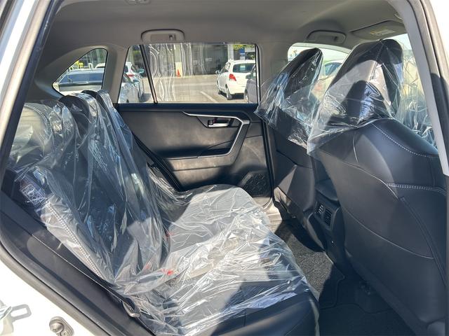 RAV4 ハイブリッドG 4WD ドライブレコーダー 全周囲カメラ クリアランスソナー オートクルーズコントロール レーンアシスト パワーシート 衝突被害軽減システム ナビ オートマチックハイビーム オートライト(55枚目)
