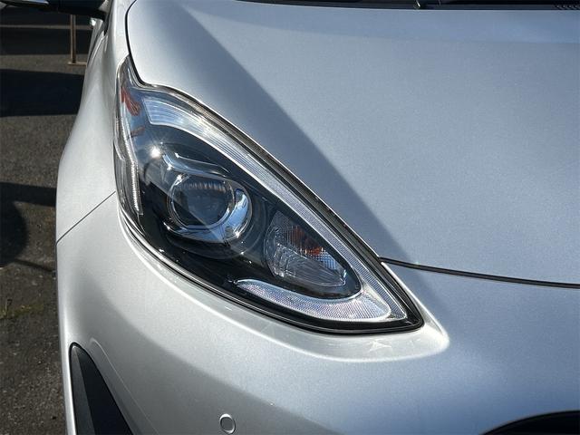 アクア Sスタイルブラック 全周囲カメラ ナビ クリアランスソナー レーンアシスト 衝突被害軽減システム オートマチックハイビーム オートライト スマートキー 電動格納ミラー CVT 盗難防止システム 衝突安全ボディ ABS(38枚目)