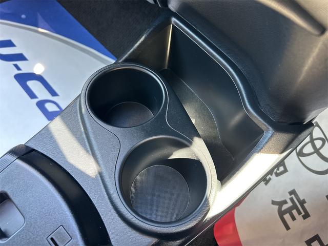 アクア Sスタイルブラック 全周囲カメラ ナビ クリアランスソナー レーンアシスト 衝突被害軽減システム オートマチックハイビーム オートライト スマートキー 電動格納ミラー CVT 盗難防止システム 衝突安全ボディ ABS(46枚目)