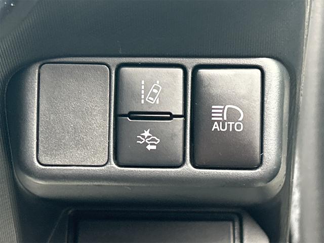 アクア Ｓ　バックカメラ　ナビ　ＴＶ　レーンアシスト　オートマチックハイビーム　オートライト　スマートキー　電動格納ミラー　ＣＶＴ　盗難防止システム　衝突安全ボディ　ＡＢＳ　ＥＳＣ　ＣＤ（9枚目）