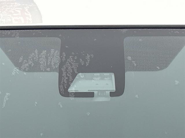 アクア Ｓ　バックカメラ　ナビ　ＴＶ　レーンアシスト　オートマチックハイビーム　オートライト　スマートキー　電動格納ミラー　ＣＶＴ　盗難防止システム　衝突安全ボディ　ＡＢＳ　ＥＳＣ　ＣＤ（17枚目）