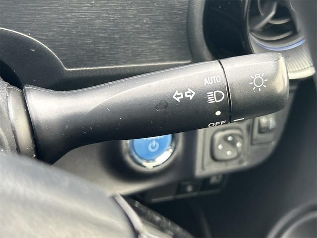 アクア Ｓ　バックカメラ　ナビ　ＴＶ　レーンアシスト　オートマチックハイビーム　オートライト　スマートキー　電動格納ミラー　ＣＶＴ　盗難防止システム　衝突安全ボディ　ＡＢＳ　ＥＳＣ　ＣＤ（43枚目）